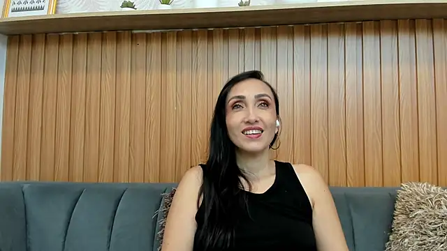 Snapshot of Riley_Reid_Milf chatting on July 2026 04:39:33 PM Riley Reid Milf online show from July 2026 04:39:33 PM