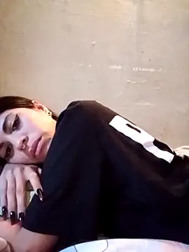 Chiquitoperopeligroso4 online show from February 2026 04:31:02 AM