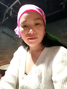 Snapshot of yu--yo chatting on February 2026 12:16:02 AM yu--yo online show from February 2026 12:16:02 AM