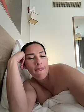 Maya-www online show from February 2026 08:15:02 AM