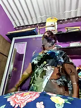 Snapshot of Tamil_Hot_Priya chatting on January 2026 03:28:02 PM Tamil Hot Priya online show from January 2026 03:28:02 PM