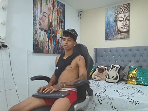 Snapshot of angelcutexx18 chatting on February 2026 05:19:02 PM angelcutexx18 online show from February 2026 05:19:02 PM