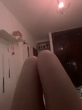 Snapshot of witchdub chatting on February 2026 06:50:01 PM witchdub online show from February 2026 06:50:01 PM