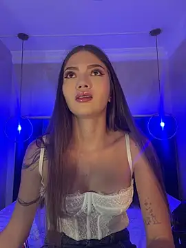 EmmaJhoons online show from March 2026 10:18:02 AM