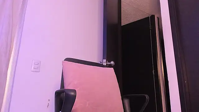 Davis Axel online show from January 2026 02:57:02 AM