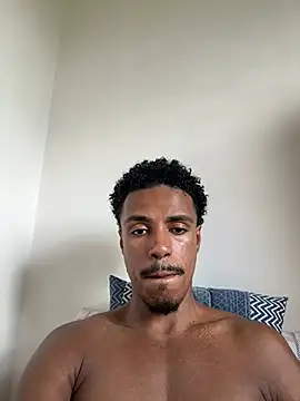 LorenzoBlack27 online show from March 2026 07:30:01 PM