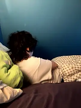 Snapshot of quwuinnie333 chatting on January 2026 05:24:01 AM quwuinnie333 online show from January 2026 05:24:01 AM