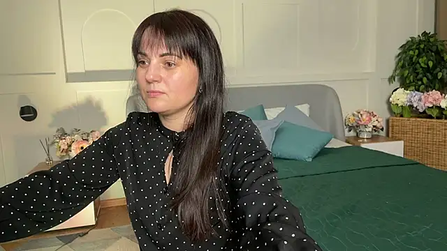  SilkyShadow  online show from February 2026 01:32:02 AM