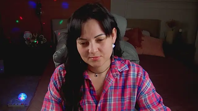  SilkyShadow  online show from February 2026 01:03:02 AM