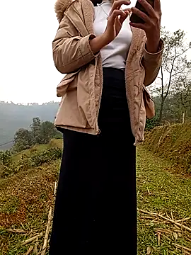 Snapshot of hoahong2 chatting on January 2026 01:31:02 AM hoahong2 online show from January 2026 01:31:02 AM