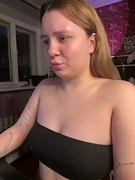 AnnaSeint online show from February 2026 06:11:01 PM