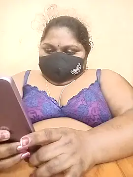 misammahyd online show from February 2026 07:09:02 PM