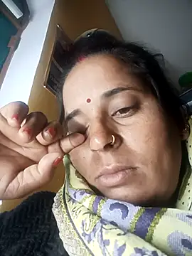 Snapshot of Reena_lodha chatting on February 2026 01:42:02 AM Reena lodha online show from February 2026 01:42:02 AM