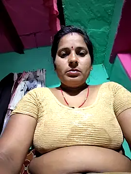 Snapshot of Reena_lodha chatting on February 2026 10:11:02 PM Reena lodha online show from February 2026 10:11:02 PM