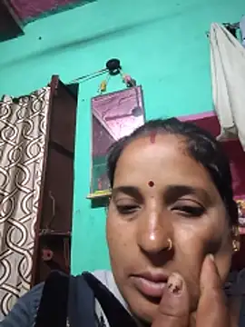 Snapshot of Reena_lodha chatting on June 2026 11:07:01 PM Reena lodha online show from June 2026 11:07:01 PM