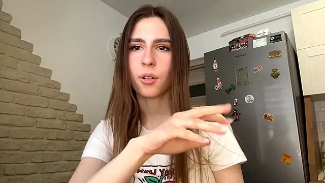 ElsieKuhlmann online show from February 2026 06:26:01 AM