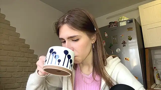 ElsieKuhlmann online show from April 2026 05:05:01 AM