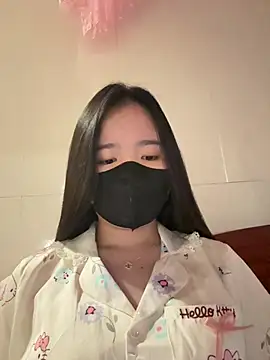 Gwen879 online show from March 2026 12:16:01 AM