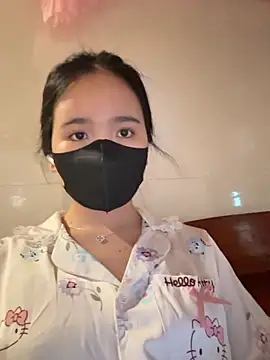 Gwen879 online show from April 2026 09:07:01 AM