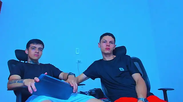 Thomas-Wil online show from April 2026 01:36:01 AM