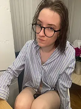 Persephone Kore online show from May 2026 07:04:01 PM
