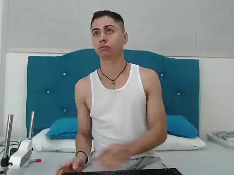 LeoMonnroe online show from March 2026 02:57:01 PM