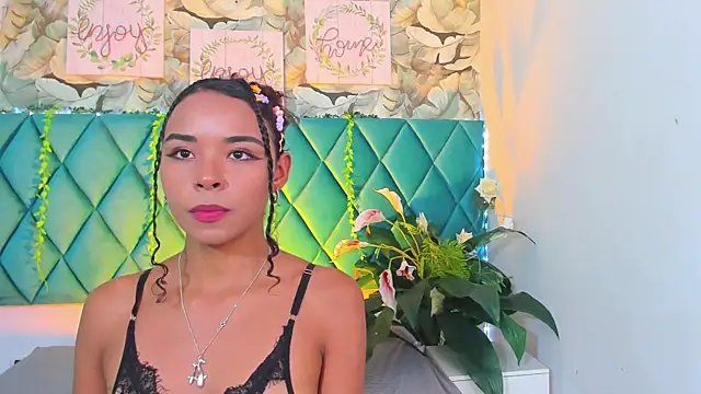 Snapshot of AlexiiaBrown chatting on May 2026 02:56:02 PM AlexiiaBrown online show from May 2026 02:56:02 PM