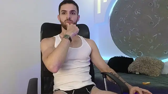 Apolo lux1 online show from February 2026 08:47:01 PM