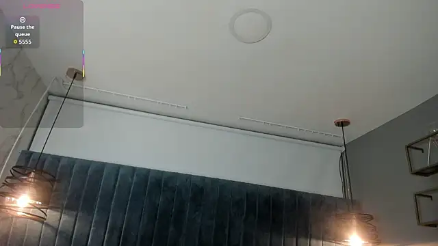 lizz lunna online show from January 2026 01:37:02 PM