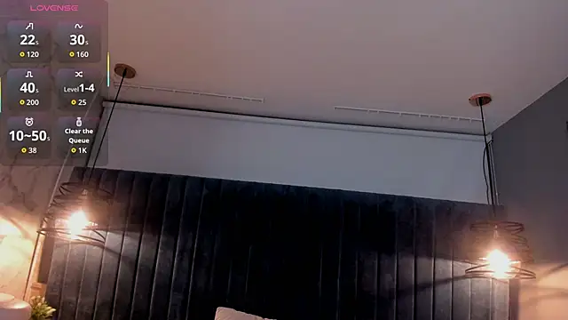 lizz lunna online show from January 2026 01:43:01 AM