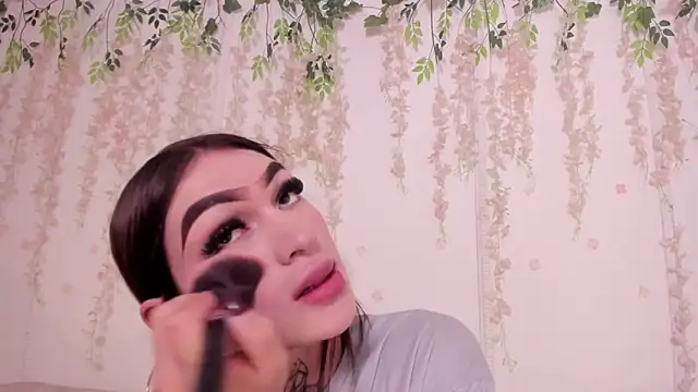 lizz lunna online show from March 2026 10:16:01 PM