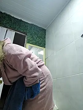 bellafortune69 online show from April 2026 09:13:01 AM