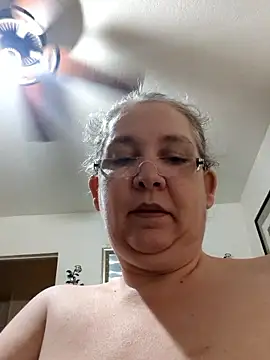 wetMoneybags online show from January 2026 04:01:01 PM