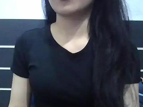 Snapshot of berry_alma06 chatting on July 2026 01:03:02 PM berry alma06 online show from July 2026 01:03:02 PM