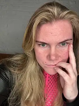 SexyBlondJoanna online show from February 2026 03:07:01 PM