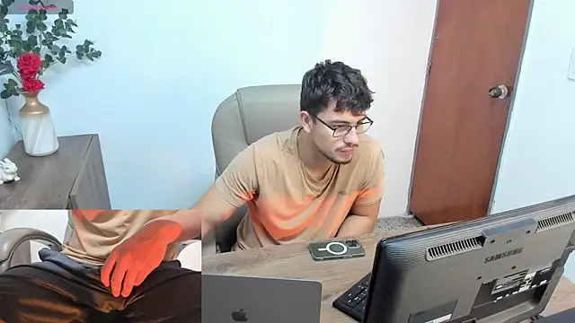 Snapshot of Jay_Grip chatting on February 2026 01:58:02 PM Jay Grip online show from February 2026 01:58:02 PM