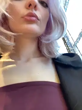 Snapshot of aka_Blonde chatting on February 2026 05:59:01 AM aka Blonde online show from February 2026 05:59:01 AM