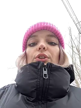 Snapshot of aka_Blonde chatting on February 2026 07:51:01 AM aka Blonde online show from February 2026 07:51:01 AM