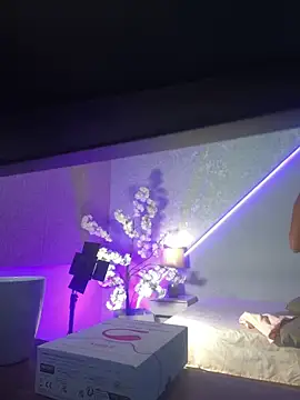 maaluh online show from April 2026 04:02:02 PM