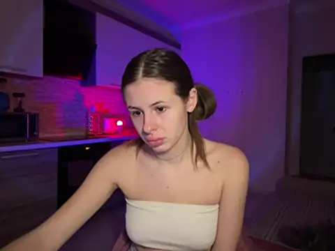 Snapshot of MissDianka chatting on February 2026 05:27:02 AM MissDianka online show from February 2026 05:27:02 AM