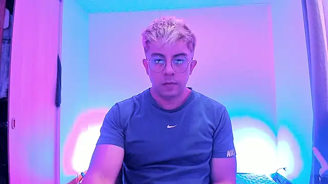 davidMars1 online show from March 2026 04:33:01 PM