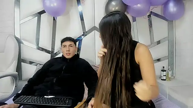 Snapshot of ScarlettAndLucas chatting on February 2026 01:05:02 PM ScarlettAndLucas online show from February 2026 01:05:02 PM