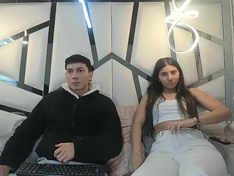 Snapshot of ScarlettAndLucas chatting on March 2026 12:22:02 PM ScarlettAndLucas online show from March 2026 12:22:02 PM