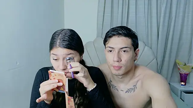 Snapshot of ScarlettAndLucas chatting on May 2026 11:35:01 PM ScarlettAndLucas online show from May 2026 11:35:01 PM