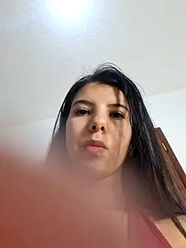 jade03  online show from April 2026 10:45:01 PM