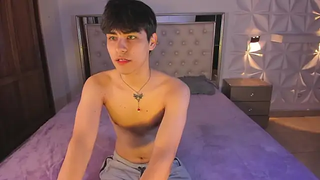 IamJuanJoc online show from March 2026 03:43:01 AM