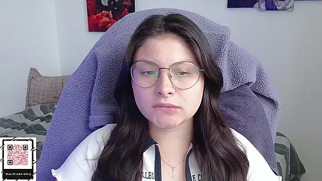 yessica gomez01 online show from March 2026 09:54:01 PM