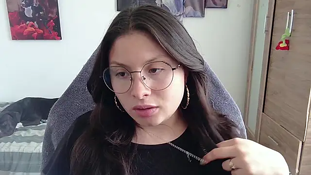 Snapshot of yessica_gomez01 chatting on April 2026 07:38:02 PM yessica gomez01 online show from April 2026 07:38:02 PM