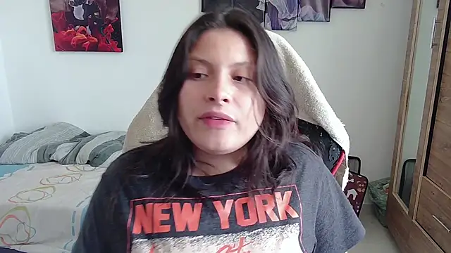 Snapshot of yessica_gomez01 chatting on May 2026 09:13:01 PM yessica gomez01 online show from May 2026 09:13:01 PM