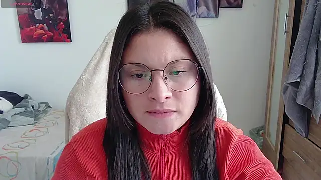 Snapshot of yessica_gomez01 chatting on May 2026 10:17:01 PM yessica gomez01 online show from May 2026 10:17:01 PM